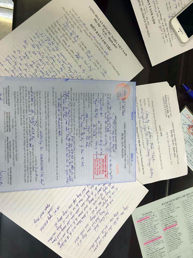 Tước bằng lái, phạt tài xế Quê Lụa vì đi xe ngược chiều trên cầu vượt