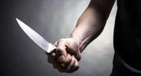 Trèo vào nhà chém em trai vợ cũ bị thương rồi “sang” sân hàng xóm tử vong