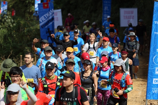 Kết thúc cuộc đua chạy bộ đường núi lớn nhất Việt Nam năm 2018 