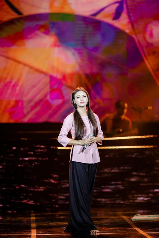 Dàn ca sĩ đạt giải Sao Mai “đổ bộ” sân khấu chương trình “Giữ trọn lời thề”