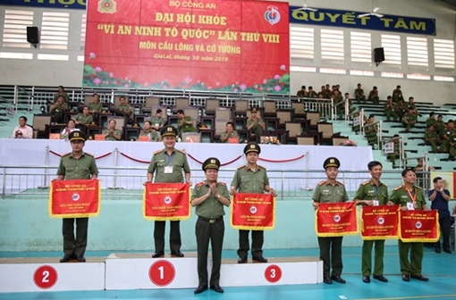 Bế mạc Giải Cầu lông và Cờ tướng trong ĐH khoẻ “Vì an ninh Tổ quốc” lần thứ VIII