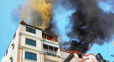 Chung cư mini trên phố Trung Kính xảy ra hỏa hoạn