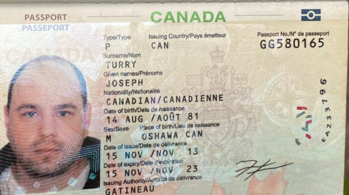 Người đàn ông quốc tịch Canada tử vong trên vỉa hè phố cổ