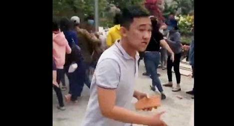 Khởi tố vụ án, truy tìm các đối tượng trong vụ du khách bị hành hung tại chùa Lầu