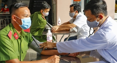 Những giọt máu nghĩa tình giữa mùa dịch 