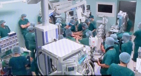 Đã tách rời xong cặp song sinh Trúc Nhi-Diệu Nhi