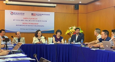Tập huấn “Kỹ năng điều tra, đưa tin về nạn buôn người”