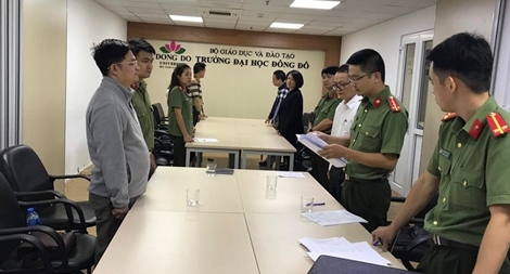 Hiệu trưởng ĐH Đông Đô cấp 193 bằng cử nhân giả, không qua tuyển sinh