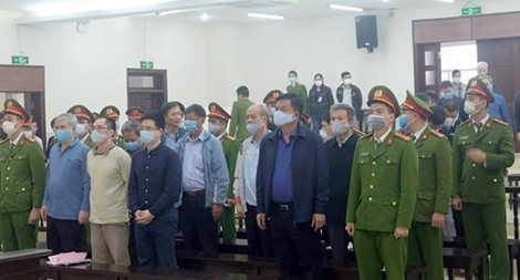 Bị cáo Trịnh Xuân Thanh đề nghị cho người nhà dự phiên toà