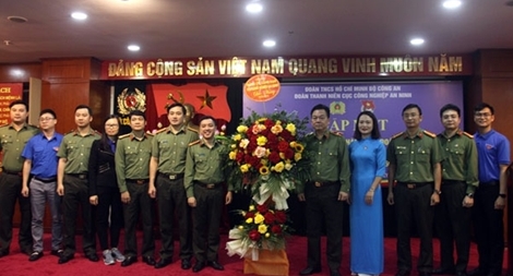 Nhiều hoạt động kỷ niệm 90 năm Ngày thành lập Đoàn TNCS Hồ Chí Minh trong CAND