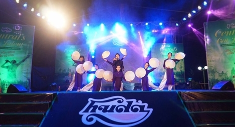 Quán quân “Tài năng âm nhạc Miền Trung” nhận học hổng hơn 100 triệu đồng