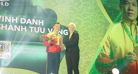 Xạ thủ Hoàng Xuân Vinh làm Đại sứ cho thương hiệu Huda Gold