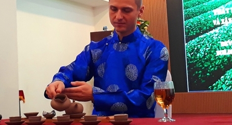 Thí sinh đến từ 15 quốc gia tham dự cuộc thi "Nghệ nhân trà thế giới"