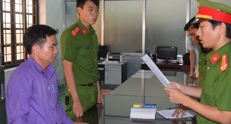 Chém gió có "tài chạy án" để chiếm đoạt 12 tỷ đồng