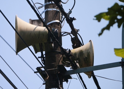 Loa phát thanh ở Huế nhiễu sóng, phát tiếng Trung Quốc