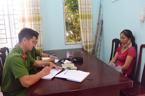 Đóng giả bệnh nhân lẻn vào bệnh viện ‘khoắng’ tài sản 