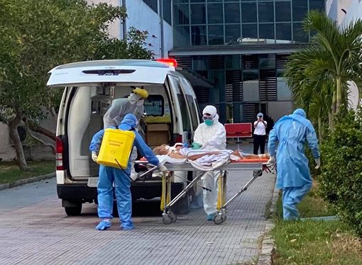 Bệnh nhân 418 âm tính SARS-CoV-2 lần 1 nhưng tiên lượng nặng