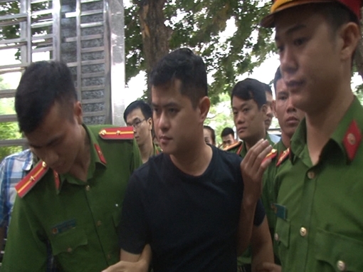 Sẽ xét xử công khai vụ bác sĩ cưỡng hiếp nữ điều dưỡng