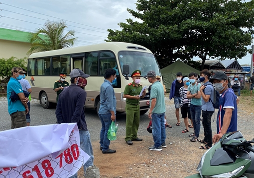 Vì sao Huế chưa dỡ bỏ kiểm soát người đến từ Đà Nẵng, Quảng Nam