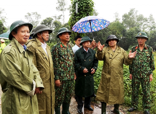Trưởng Ban Tổ chức Trung ương Phạm Minh Chính động viên lực lượng cứu nạn tại thủy điện Rào Trăng 3 