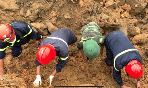 Mưa lớn, lần thứ 3 tạm dừng tìm kiếm nạn nhân mất tích ở Rào Trăng