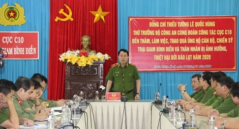 Thứ trưởng Lê Quốc Hùng kiểm tra công tác tại Trại giam Bình Điền