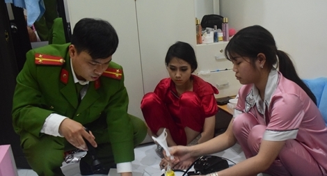 Hotgirl thuê nhà trọ ở cùng nam thanh niên tàng trữ ma túy