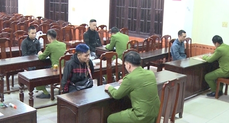 Các nhóm đối tượng câu kết cho vay với lãi suất “cắt cổ”