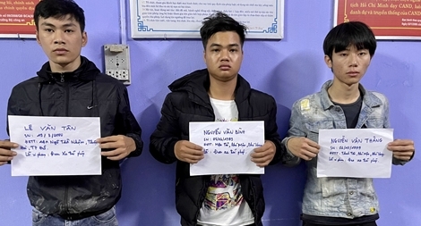 Xử phạt nhóm đua xe mô tô hẹn nhau qua Facebook