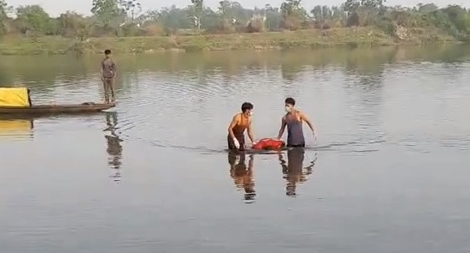 Phát hiện thi thể người đàn ông trên sông Bồ