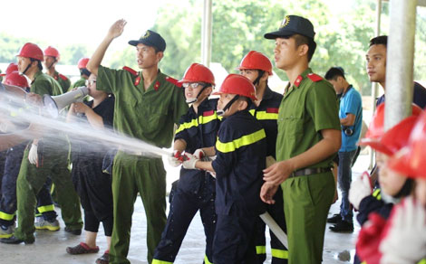 Bùng nổ các khóa học hè: Phụ huynh cần lựa chọn phù hợp cho con