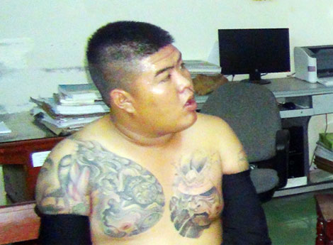 Hàng chục giang hồ đi ôtô, nổ súng truy sát nhau giữa thành phố