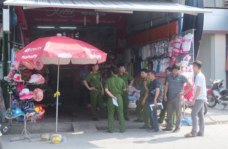 Một thiếu nữ bị đâm tử vong ngay giữa chợ