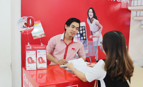 Công ty tài chính chia sẻ lợi ích với khách hàng