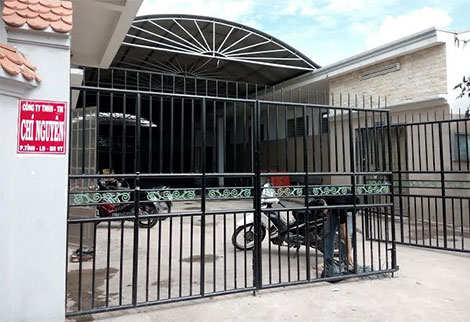 Dân chạy toán loạn vì bất ngờ bị khí acmoniac "tấn công"