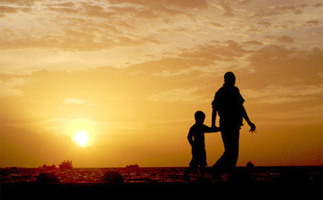 Thương con ký ức vỗ về