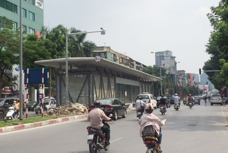 Có nên biến buýt nhanh thành buýt thường?