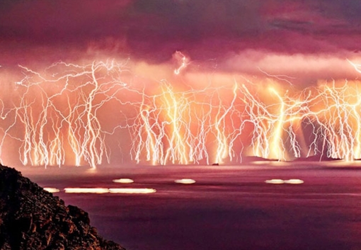 Địa danh kỳ lạ cứ hơn 1 phút lại bị Thiên Lôi hỏi thăm 40 lần