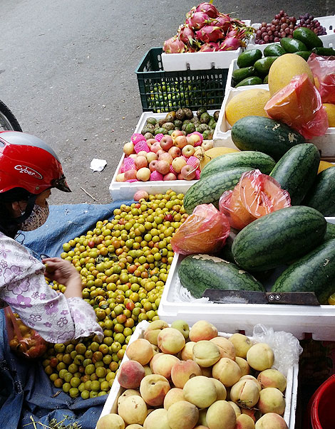 Nông dân lo đầu ra, người tiêu dùng “ngại” chất lượng