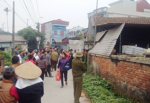 (RÚNG ĐỘNG) Truy tìm hung thủ sát hại bé trai 9 tuổi trên giường ngủ