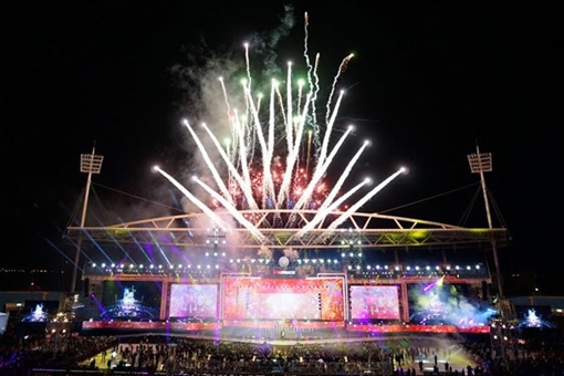 Dàn sao "đốt cháy" 30.000 khán giả tại "chảo lửa" Mỹ Đình