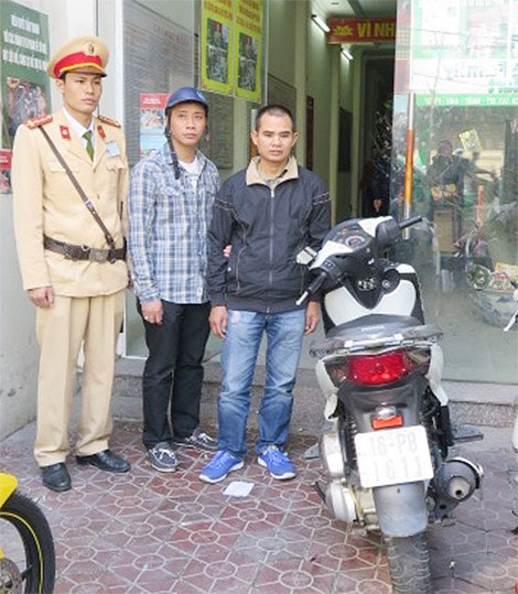 Phát hiện chiếc xe máy trị giá gần 200 triệu bị lấy cắp 