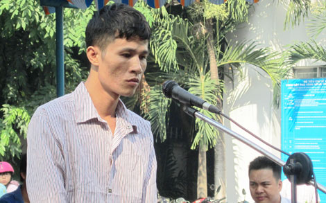 Như khách trong nhà