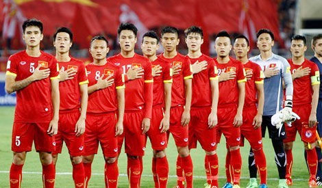 Bóng đá Việt Nam đang xây “kim tự tháp ngược”