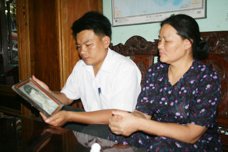 “Hoàn cảnh đã buộc tôi vào cuộc đời mẹ”