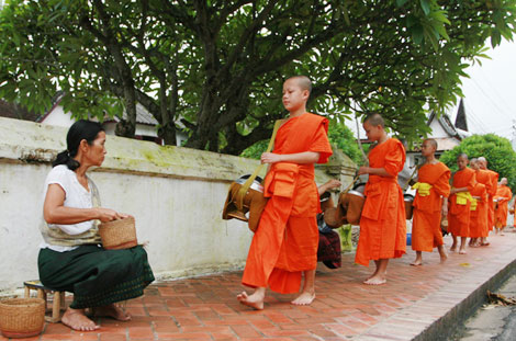 Đi qua miền đất Chư Thiên 