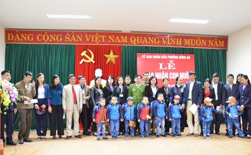 8 cháu bé trong vụ án mua bán người về gia đình mới