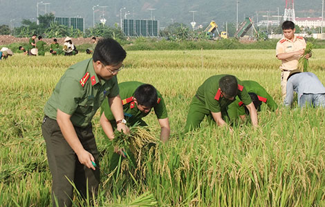 Để nhân dân thực hiện quyền làm chủ về bảo vệ an ninh, trật tự
