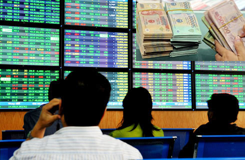 Giám đốc rút 16 tỷ đồng tiền bán hàng chơi chứng khoán