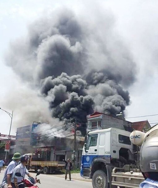 Vụ cháy kinh hoàng tại xưởng sản xuất bánh kẹo ở Hà Nội: 8 người thiệt mạng